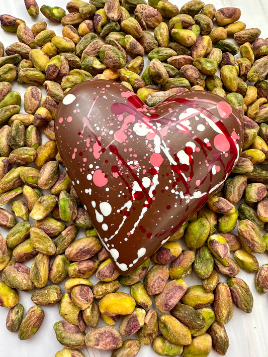 Valentine Dubai Pistachio Kataifi Chocolate Bar